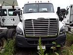 Used 2018 Freightliner Cascadia Day Cab 4x2, Semi Truck for sale #769189 - photo 3