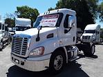 Used 2018 Freightliner Cascadia Day Cab 4x2, Semi Truck for sale #772587 - photo 1