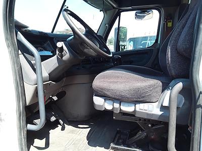 2018 Freightliner Cascadia Day Cab 6x4, Semi Truck for sale #787246 - photo 1