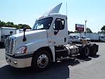 Used 2018 Freightliner Cascadia Day Cab 6x4, Semi Truck for sale #787246 - photo 4