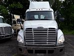 Used 2018 Freightliner Cascadia Day Cab 4x2, Semi Truck for sale #787342 - photo 3