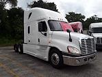 Used 2019 Freightliner Cascadia Sleeper Cab 6x4, Semi Truck for sale #806097 - photo 3