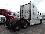 Used 2019 Freightliner Cascadia Sleeper Cab 6x4, Semi Truck for sale #806097 - photo 4