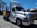 Used 2019 Freightliner Cascadia Day Cab 6x4, Semi Truck for sale #808152 - photo 4