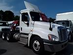 Used 2019 Freightliner Cascadia Day Cab 6x4, Semi Truck for sale #813781 - photo 3