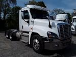 Used 2019 Freightliner Cascadia Day Cab 6x4, Semi Truck for sale #863351 - photo 4