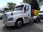 Used 2019 Freightliner Cascadia Day Cab 6x4, Semi Truck for sale #863354 - photo 1