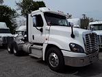 Used 2019 Freightliner Cascadia Day Cab 6x4, Semi Truck for sale #863354 - photo 3