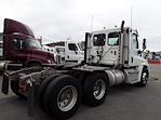 Used 2019 Freightliner Cascadia Day Cab 6x4, Semi Truck for sale #863355 - photo 5