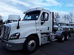 Used 2019 Freightliner Cascadia Day Cab 6x4, Semi Truck for sale #863364 - photo 1