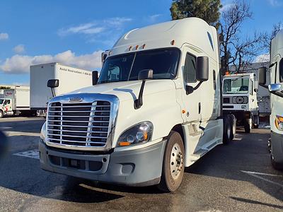 Used 2020 Freightliner Cascadia Sleeper Cab 6x4, Semi Truck for sale #263422 - photo 1