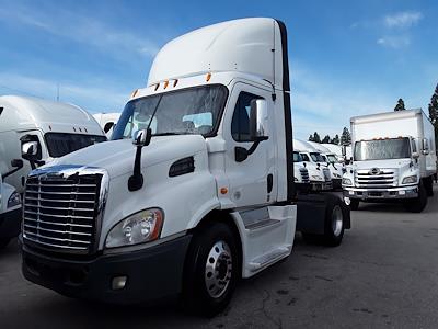 Used 2014 Freightliner Cascadia Day Cab 4x2, Semi Truck for sale #322500 - photo 1