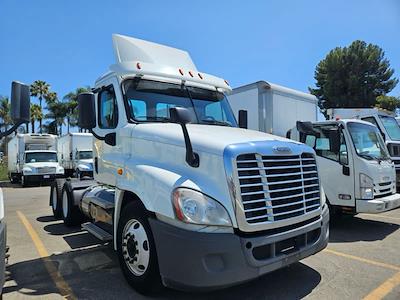 Used 2016 Freightliner Cascadia Day Cab 6x4, Semi Truck for sale #656197 - photo 1