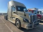 Used 2017 Freightliner Cascadia Sleeper Cab 6x4, Semi Truck for sale #670128 - photo 1