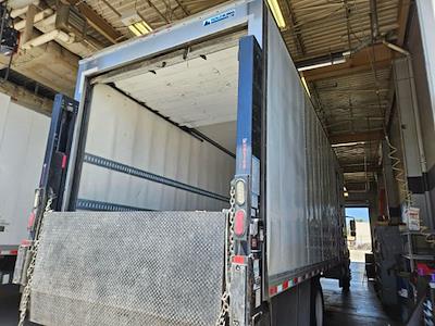 Used 2018 International DuraStar 4300 SBA 4x2, Refrigerated Body for sale #686568 - photo 2