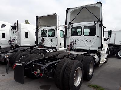 Used 2019 Freightliner Cascadia Day Cab 6x4, Semi Truck for sale #810894 - photo 2