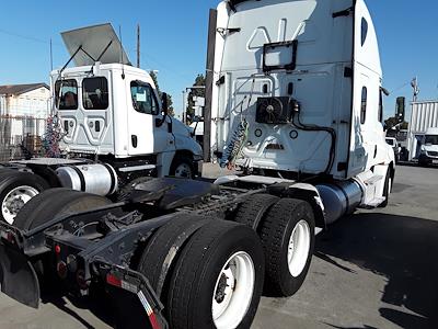 Used 2019 Freightliner Cascadia Sleeper Cab 6x4, Semi Truck for sale #867443 - photo 2