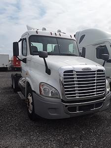 Used 2014 Freightliner Cascadia Day Cab 6x4, Semi Truck for sale #525062 - photo 1