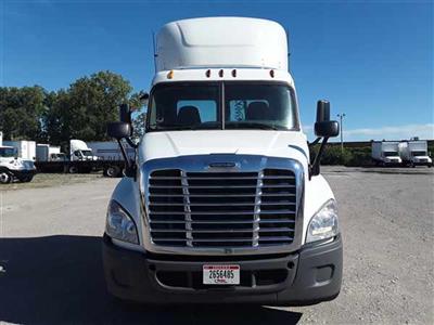 Used 2014 Freightliner Cascadia 4x2, Semi Truck for sale #536317 - photo 1