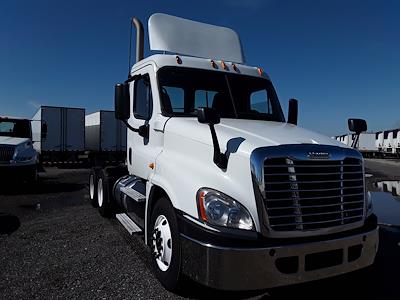 Used 2014 Freightliner Cascadia Day Cab 6x4, Semi Truck for sale #545304 - photo 1