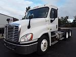 Used 2016 Freightliner Cascadia Day Cab 6x4, Semi Truck for sale #646744 - photo 4