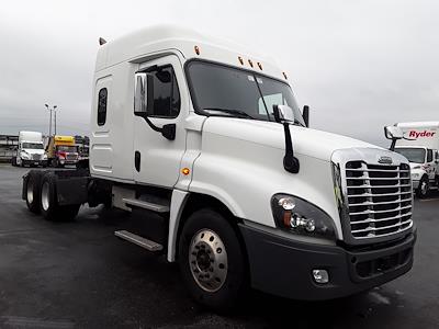 Used 2017 Freightliner Cascadia Sleeper Cab 6x4, Semi Truck for sale #674289 - photo 1