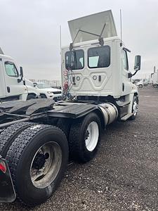 Used 2018 Freightliner Cascadia Day Cab 6x4, Semi Truck for sale #751192 - photo 2