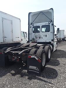 Used 2018 Freightliner Cascadia Day Cab 6x4, Semi Truck for sale #782659 - photo 2