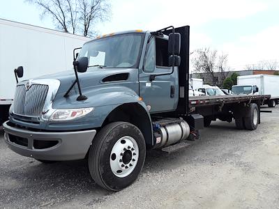 Used 2018 International DuraStar 4300 SBA 4x2, Flatbed Truck for sale #222205 - photo 1