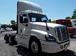 Used 2018 Freightliner Cascadia Day Cab 6x4, Semi Truck for sale #222771 - photo 4