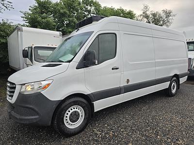 Used 2019 Freightliner Sprinter 2500 4x2, Empty Cargo Van for sale #289305 - photo 1