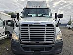 Used 2015 Freightliner Cascadia Day Cab 4x2, Semi Truck for sale #311009 - photo 3