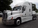 Used 2015 Freightliner Cascadia 6x4, Semi Truck for sale #343991 - photo 1
