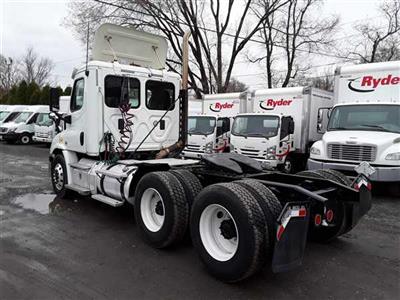 Used 2013 Freightliner Cascadia Day Cab 6x4, Semi Truck for sale #489683 - photo 2