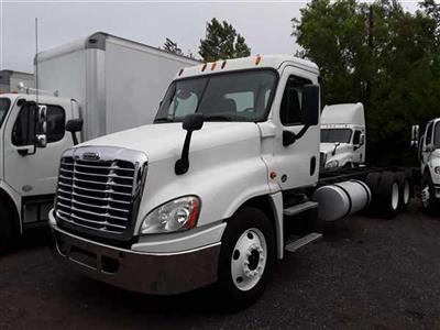 Used 2014 Freightliner Cascadia Day Cab 6x4, Cab Chassis for sale #526255 - photo 1
