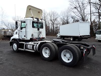 Used 2014 Mack CXU613 6x4, Semi Truck for sale #539655 - photo 2