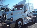 Used 2016 Freightliner Cascadia Day Cab 6x4, Semi Truck for sale #644485 - photo 1