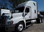Used 2016 Freightliner Cascadia Sleeper Cab 6x4, Semi Truck for sale #644949 - photo 2