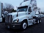 Used 2016 Freightliner Cascadia Day Cab 6x4, Semi Truck for sale #647853 - photo 1