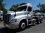 Used 2016 Freightliner Cascadia Day Cab 6x4, Semi Truck for sale #655674 - photo 1