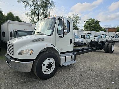 Used 2017 Freightliner M2 106 Conventional Cab 4x2, Cab Chassis for sale #664840 - photo 1