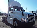 Used 2017 Freightliner Cascadia Day Cab 6x4, Semi Truck for sale #673398 - photo 4