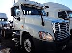 Used 2017 Freightliner Cascadia Day Cab 6x4, Semi Truck for sale #673886 - photo 4