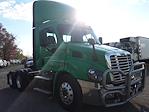 Used 2018 Freightliner Cascadia Day Cab 6x4, Semi Truck for sale #676568 - photo 3