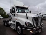 Used 2017 Freightliner Cascadia Day Cab 6x4, Semi Truck for sale #676782 - photo 5