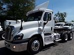 Used 2017 Freightliner Cascadia Day Cab 6x4, Semi Truck for sale #676784 - photo 1