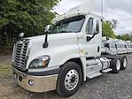 Used 2017 Freightliner Cascadia Day Cab 6x4, Semi Truck for sale #676785 - photo 1