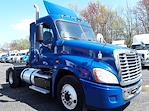 Used 2017 Freightliner Cascadia Day Cab 4x2, Semi Truck for sale #679450 - photo 12