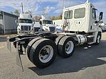 Used 2018 Freightliner Cascadia Day Cab 6x4, Semi Truck for sale #749429 - photo 5