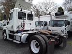 Used 2018 Freightliner Cascadia Day Cab 4x2, Semi Truck for sale #768993 - photo 2